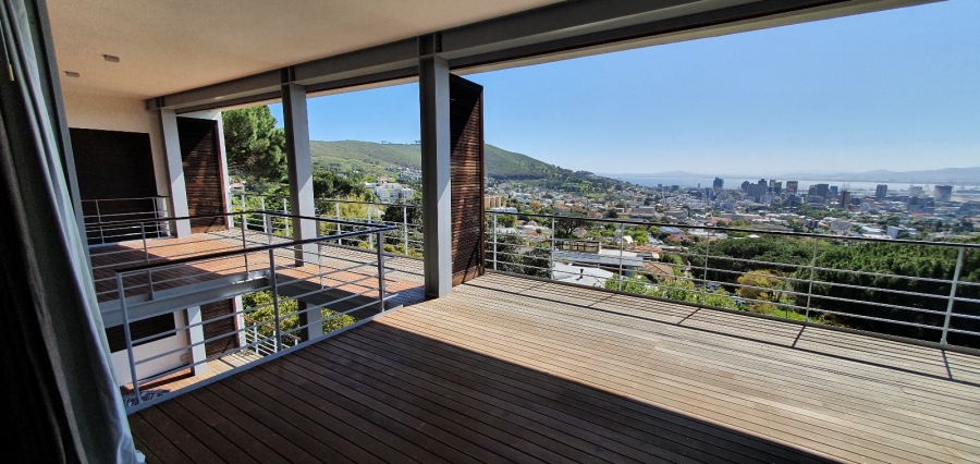 To Let 4 Bedroom Property for Rent in Higgovale Western Cape